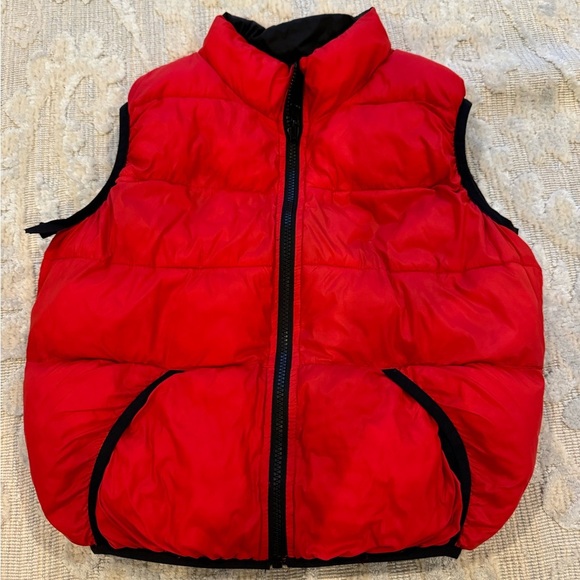 Kids Red Puffy vest super warm red color size 6-8 MSC from Europe - Picture 4 of 4